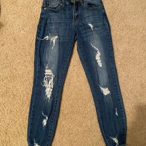 Light wash Kancan Skinny Jeans